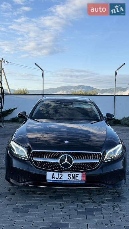 Седан Mercedes-Benz E-Class 2012 в Тячеві