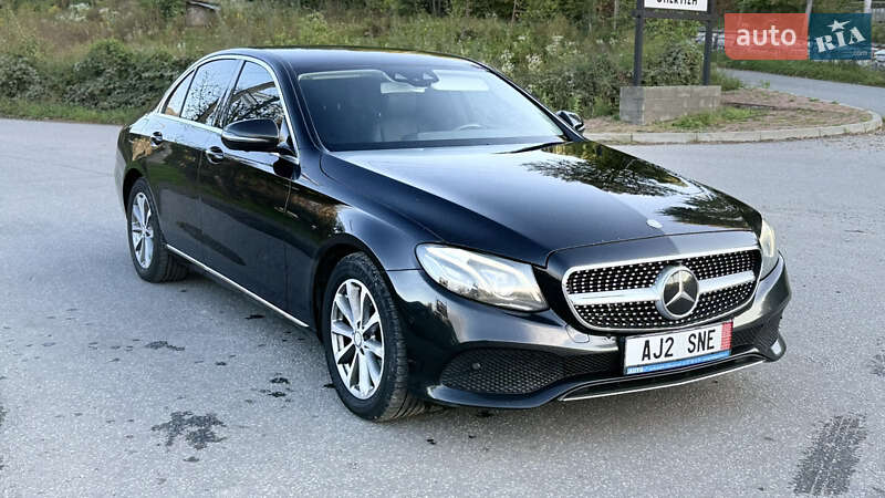 Седан Mercedes-Benz E-Class 2012 в Тячеві