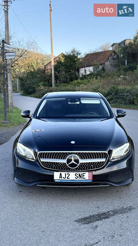 Седан Mercedes-Benz E-Class 2012 в Тячеві