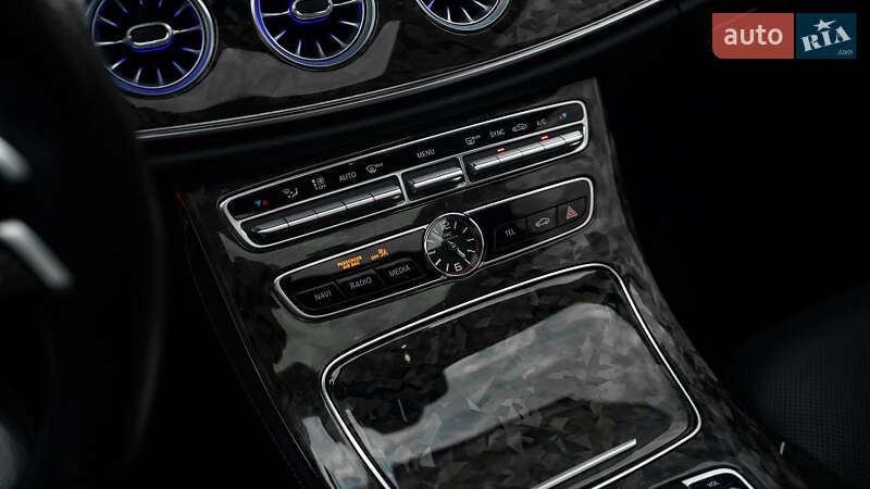 Седан Mercedes-Benz E-Class 2019 в Львове