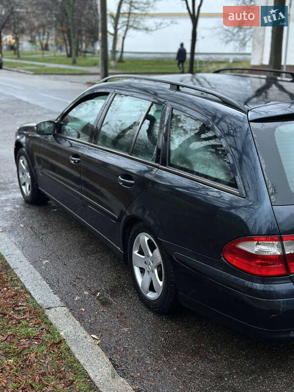 Универсал Mercedes-Benz E-Class 2003 в Киеве фото 4 Универсал Mercedes-Benz E-Class 2003 в Киеве