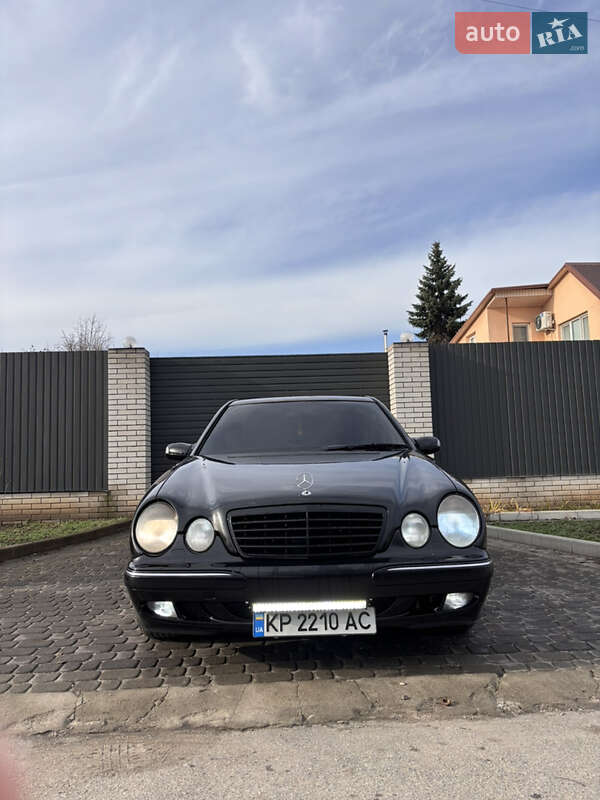 Седан Mercedes-Benz E-Class 2001 в Запоріжжі