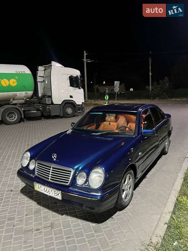 Седан Mercedes-Benz E-Class 1999 в Кропивницком