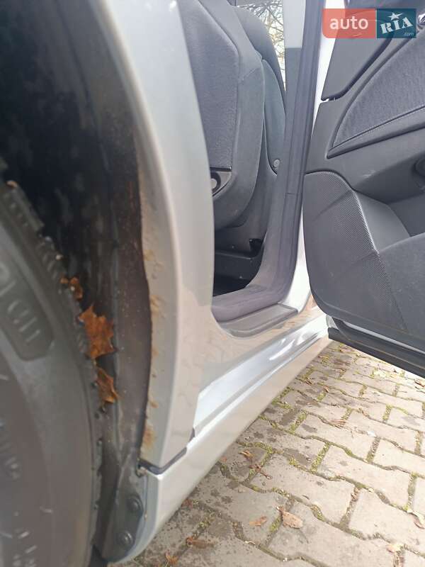 Седан Mercedes-Benz E-Class 2003 в Ивано-Франковске