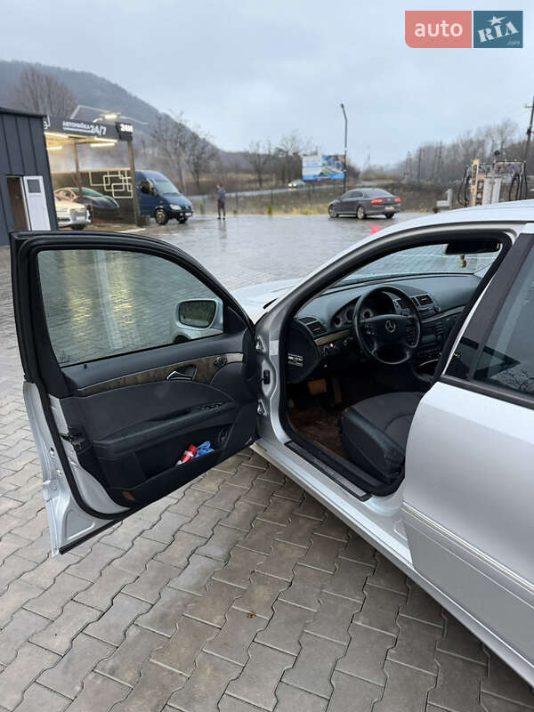Седан Mercedes-Benz E-Class 2007 в Виноградові