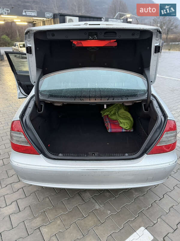 Седан Mercedes-Benz E-Class 2007 в Виноградові