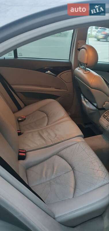 Седан Mercedes-Benz E-Class 2004 в Одессе