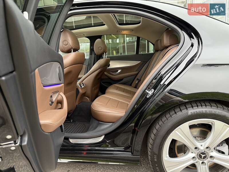 Седан Mercedes-Benz E-Class 2018 в Киеве