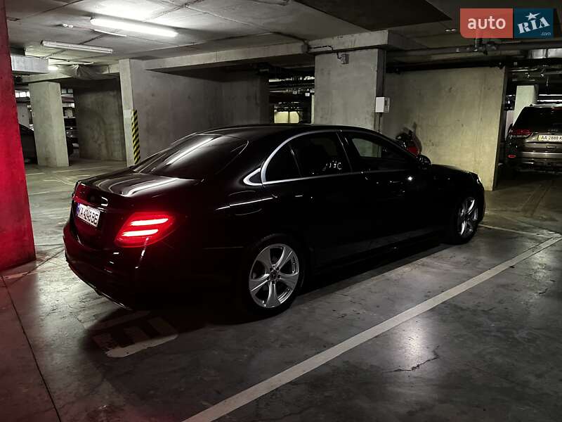 Седан Mercedes-Benz E-Class 2018 в Киеве
