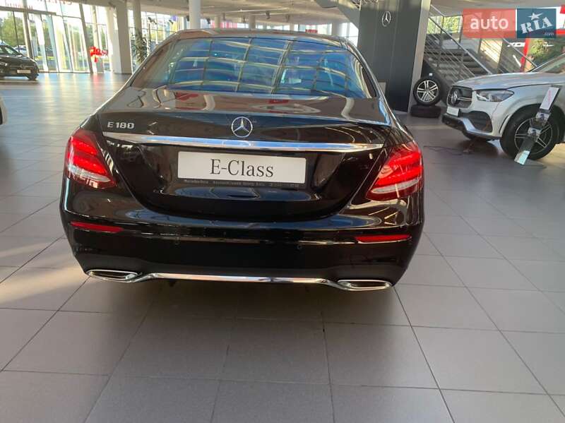 Седан Mercedes-Benz E-Class 2018 в Киеве