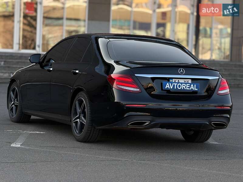 Седан Mercedes-Benz E-Class 2018 в Кривом Роге