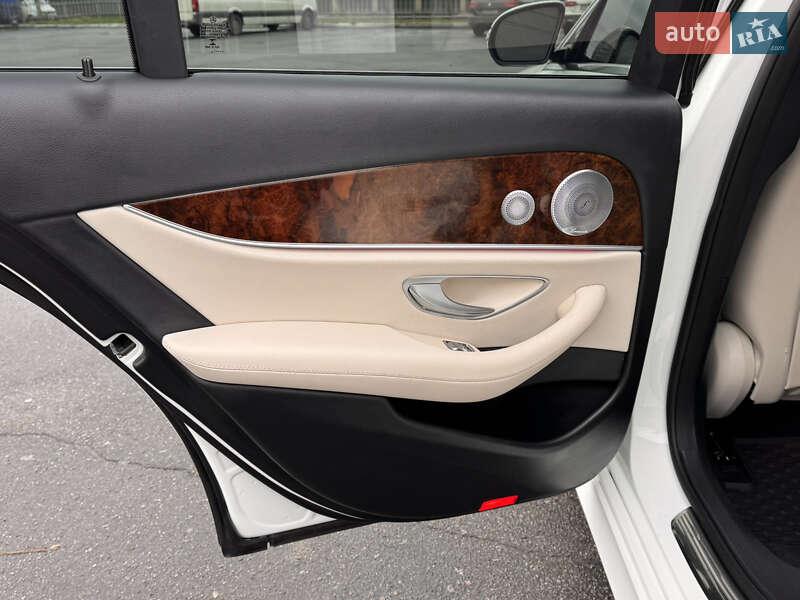 Седан Mercedes-Benz E-Class 2017 в Виннице