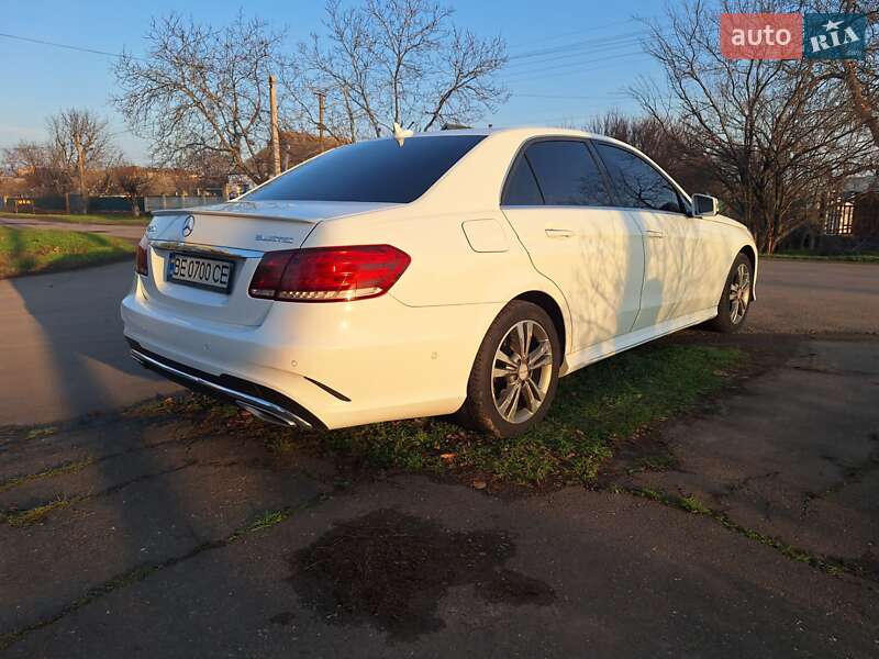 Седан Mercedes-Benz E-Class 2013 в Николаеве