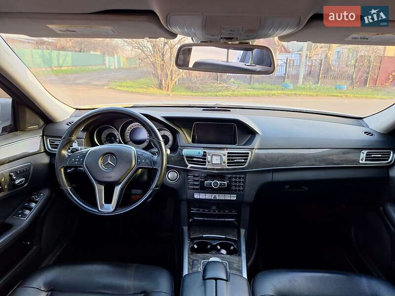 Седан Mercedes-Benz E-Class 2013 в Николаеве