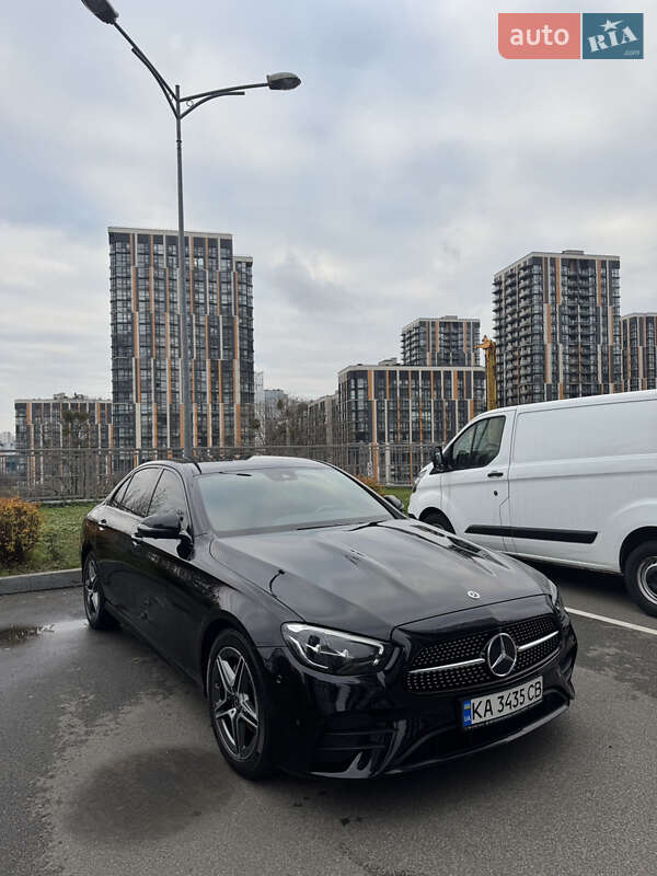 Седан Mercedes-Benz E-Class 2022 в Киеве