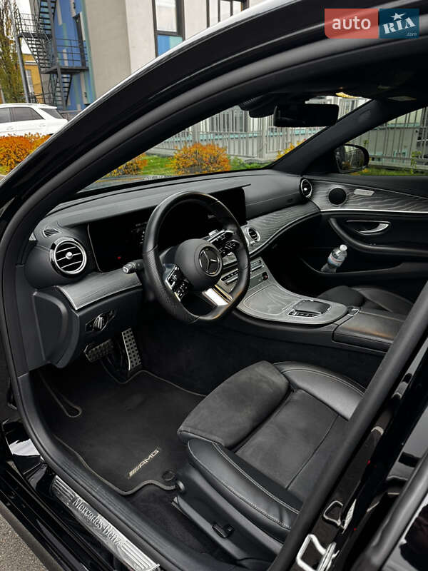 Седан Mercedes-Benz E-Class 2022 в Киеве