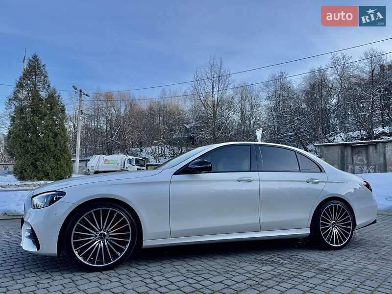 Седан Mercedes-Benz E-Class 2019 в Львові