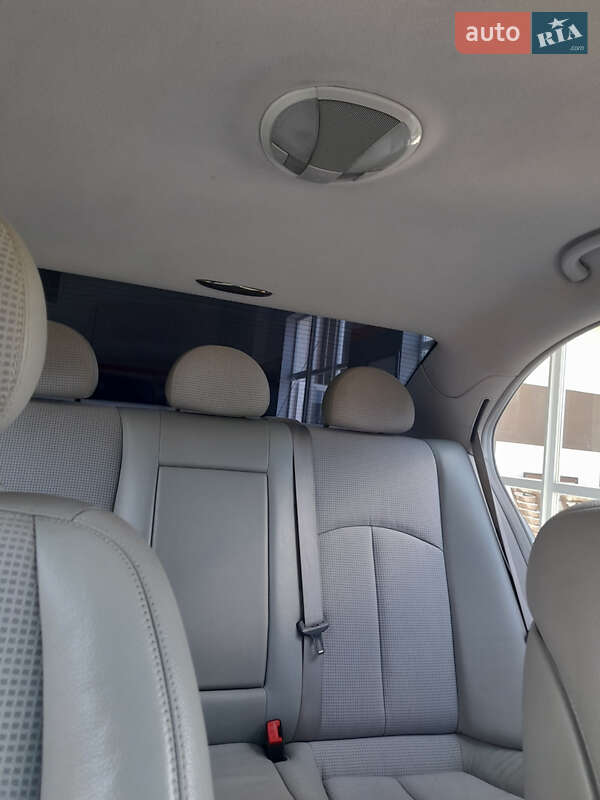Седан Mercedes-Benz E-Class 2005 в Могилів-Подільському