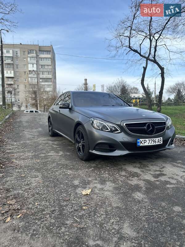Седан Mercedes-Benz E-Class 2013 в Запоріжжі