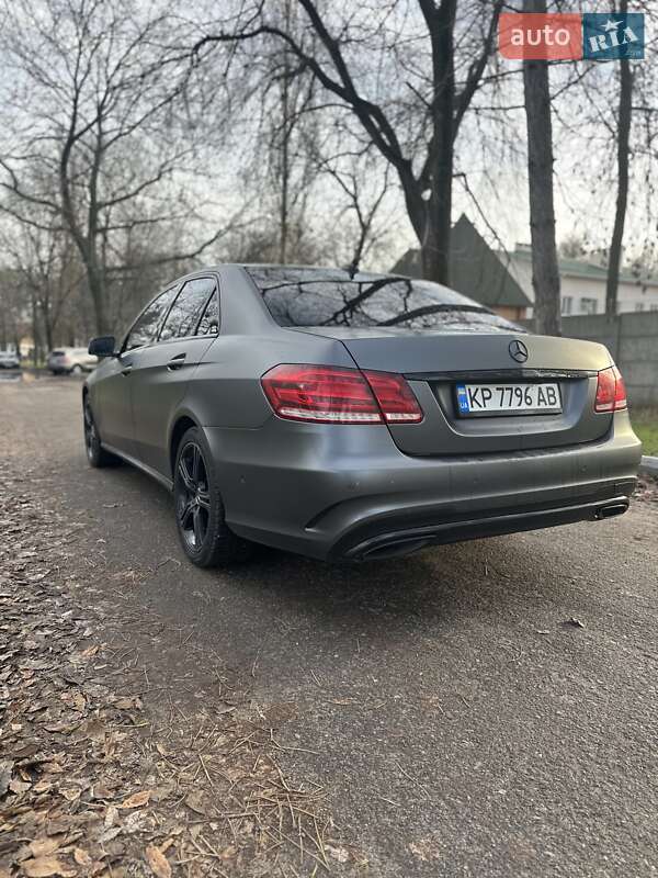 Седан Mercedes-Benz E-Class 2013 в Запоріжжі