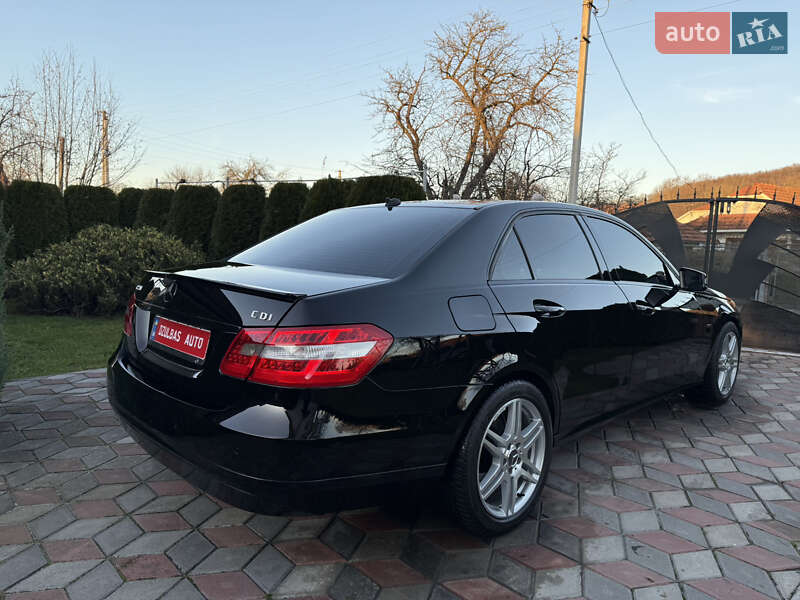 Седан Mercedes-Benz E-Class 2009 в Коломые