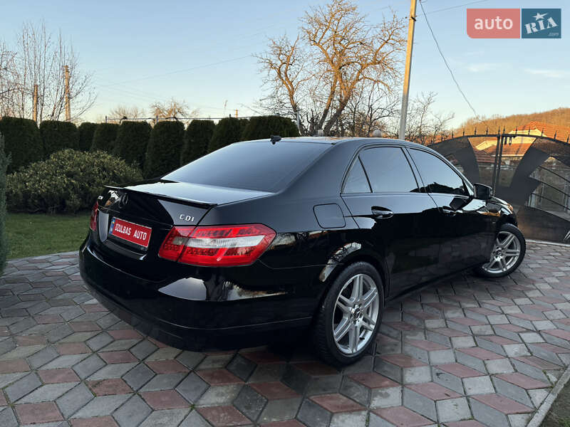 Седан Mercedes-Benz E-Class 2009 в Коломые