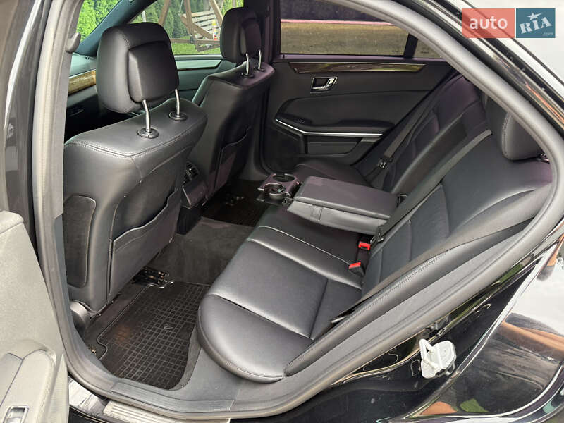 Седан Mercedes-Benz E-Class 2009 в Коломые
