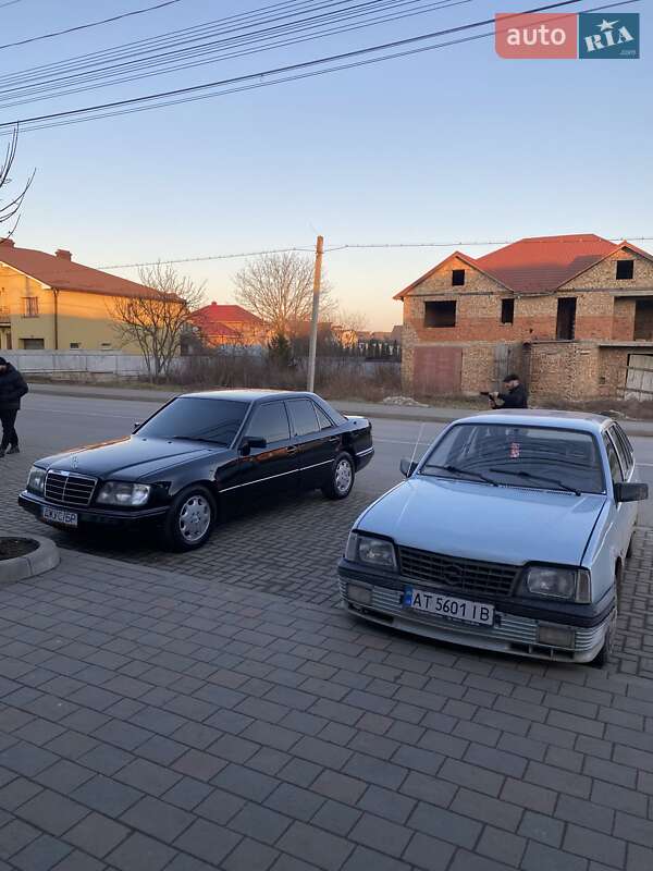 Седан Mercedes-Benz E-Class 1994 в Коломые