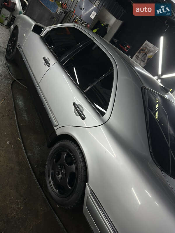 Седан Mercedes-Benz E-Class 1996 в Василькове фото 6 Седан Mercedes-Benz E-Class 1996 в Василькове