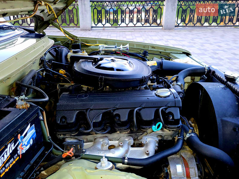 Седан Mercedes-Benz E-Class 1983 в Днепре