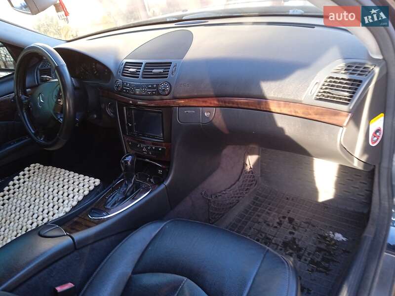 Седан Mercedes-Benz E-Class 2006 в Новому Розділі фото 19 Седан Mercedes-Benz E-Class 2006 в Новому Розділі