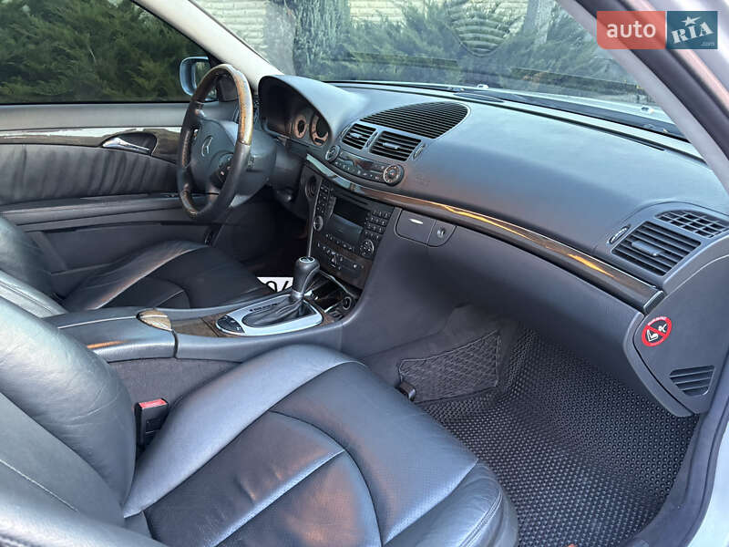 Седан Mercedes-Benz E-Class 2002 в Кривом Роге фото 17 Седан Mercedes-Benz E-Class 2002 в Кривом Роге