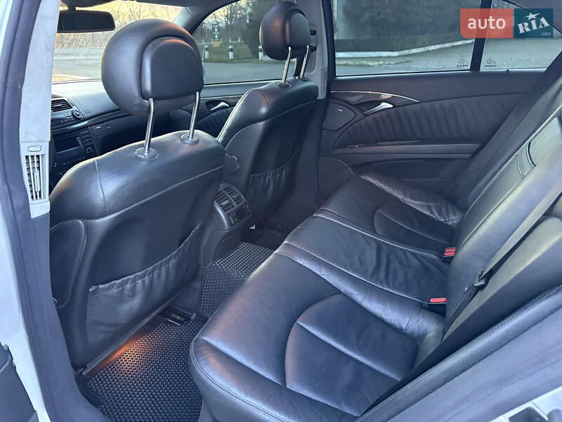 Седан Mercedes-Benz E-Class 2002 в Кривом Роге фото 24 Седан Mercedes-Benz E-Class 2002 в Кривом Роге