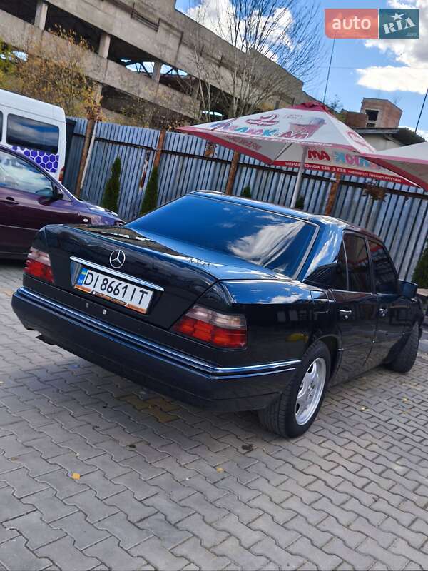 Седан Mercedes-Benz E-Class 1994 в Коломые