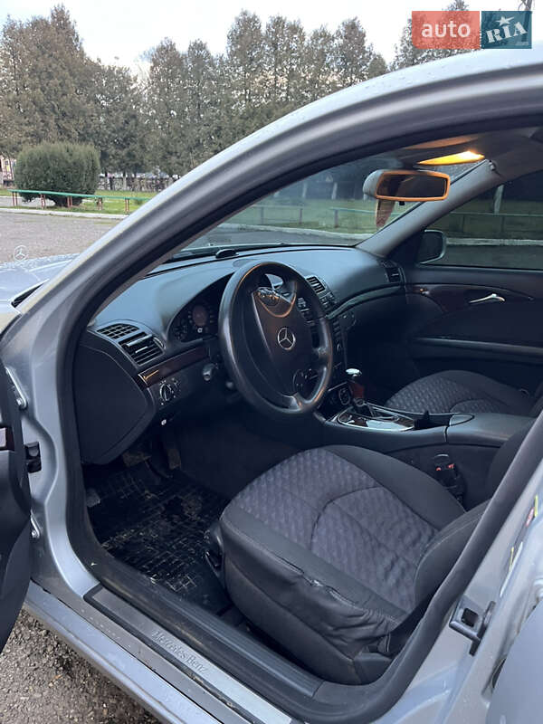 Седан Mercedes-Benz E-Class 2005 в Вашківцях