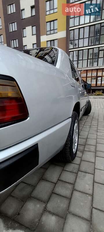 Седан Mercedes-Benz E-Class 1988 в Тернополі фото 7 Седан Mercedes-Benz E-Class 1988 в Тернополі