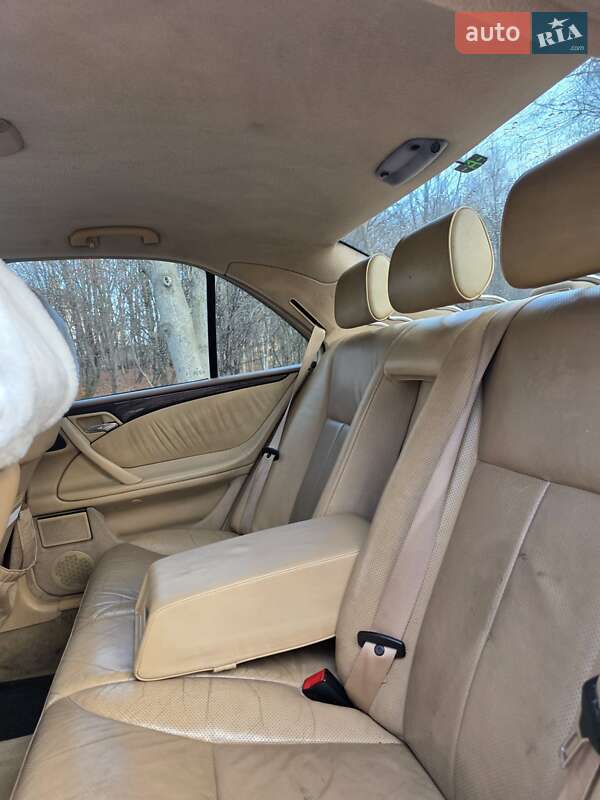 Седан Mercedes-Benz E-Class 2000 в Хмельницком