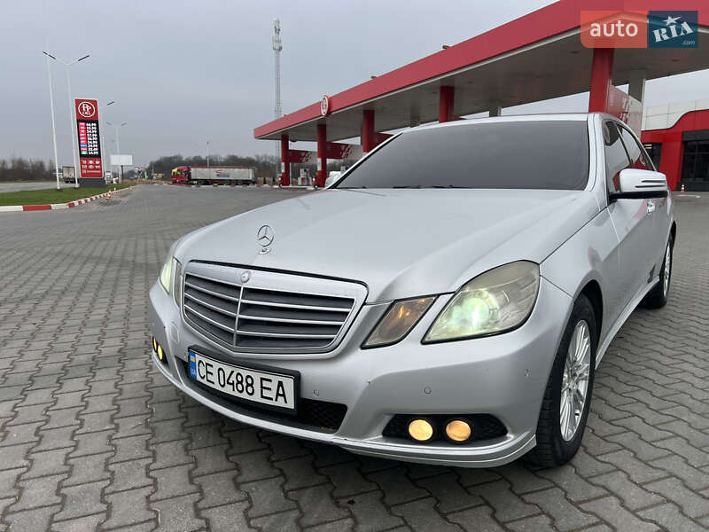 Седан Mercedes-Benz E-Class 2009 в Чернівцях