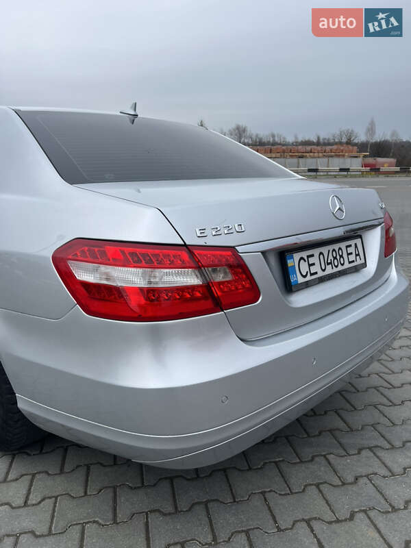 Седан Mercedes-Benz E-Class 2009 в Чернівцях