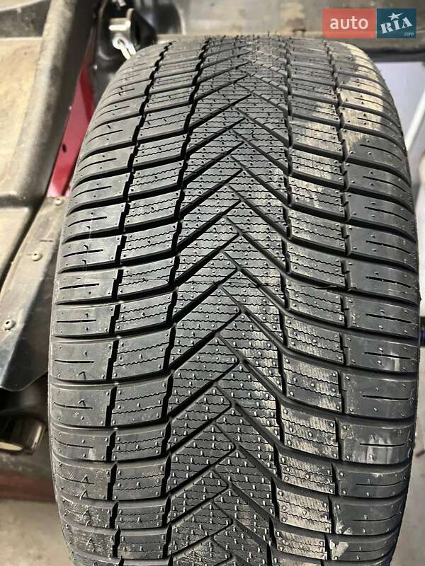 Седан Mercedes-Benz E-Class 2012 в Ужгороде