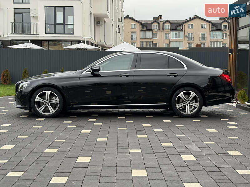 Седан Mercedes-Benz E-Class 2019 в Ужгороді