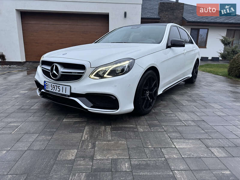 Седан Mercedes-Benz E-Class 2013 в Охтирці
