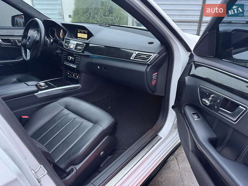 Седан Mercedes-Benz E-Class 2013 в Охтирці