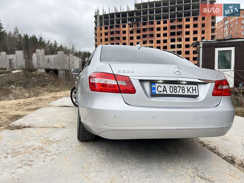 Седан Mercedes-Benz E-Class 2013 в Києві