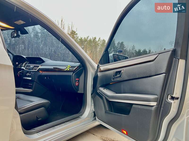 Седан Mercedes-Benz E-Class 2013 в Києві