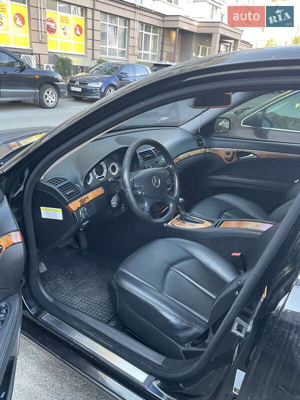 Седан Mercedes-Benz E-Class 2007 в Вишневому