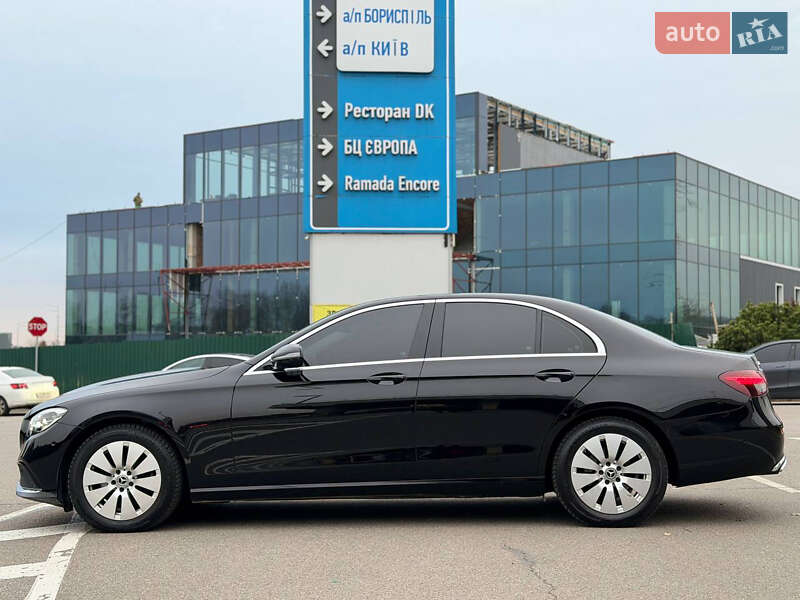 Седан Mercedes-Benz E-Class 2021 в Києві