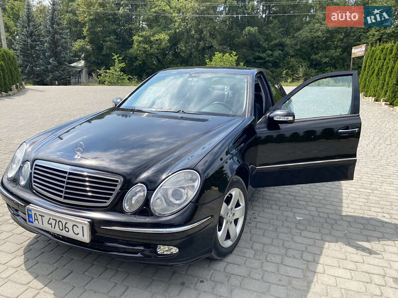 Седан Mercedes-Benz E-Class 2004 в Косове