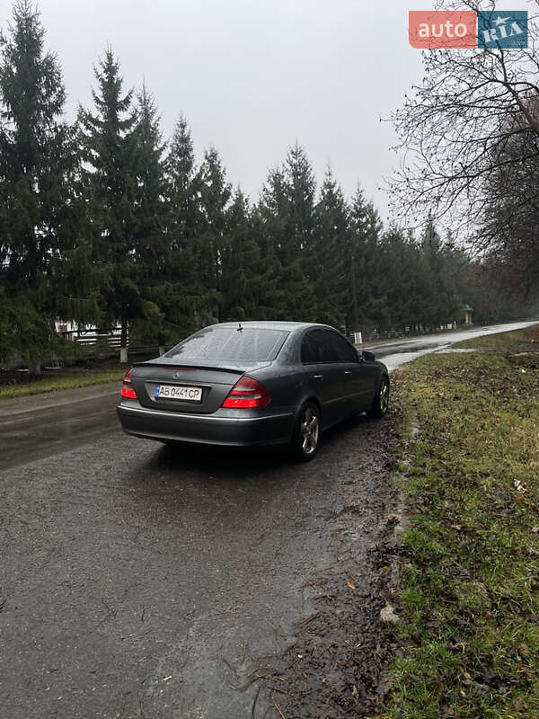 Седан Mercedes-Benz E-Class 2006 в Вінниці
