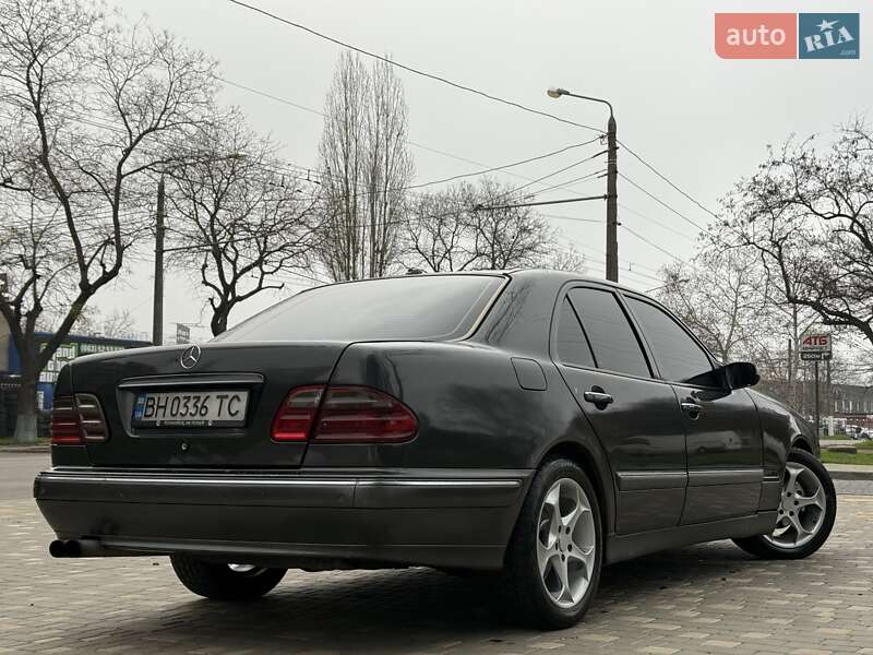 Седан Mercedes-Benz E-Class 2000 в Одессе
